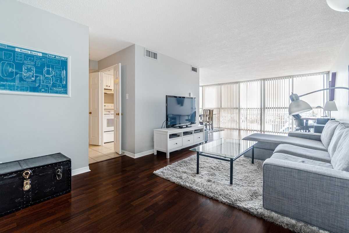 Listing W5966015 - Large Photo # 11