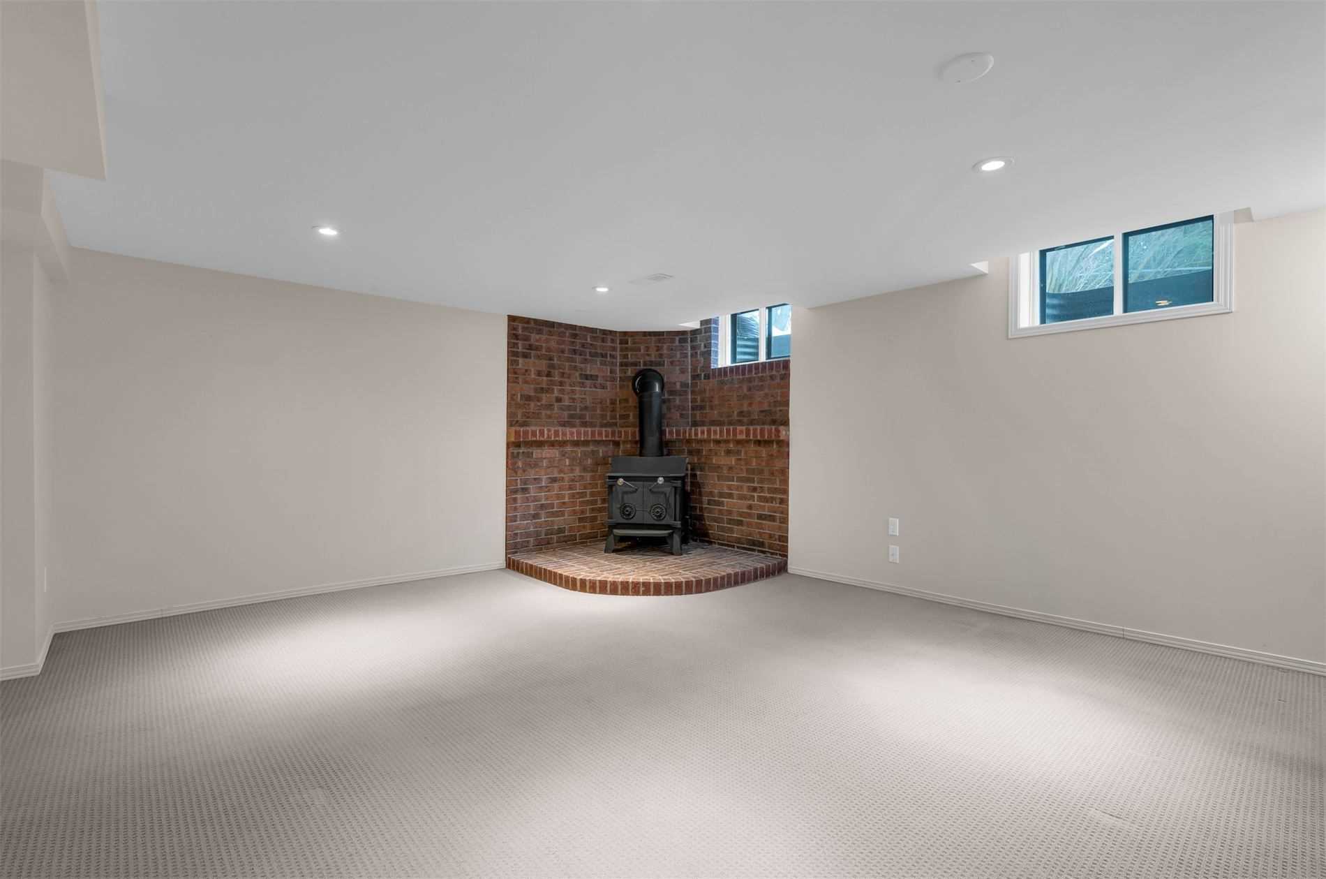 Listing W5966327 - Large Photo # 28