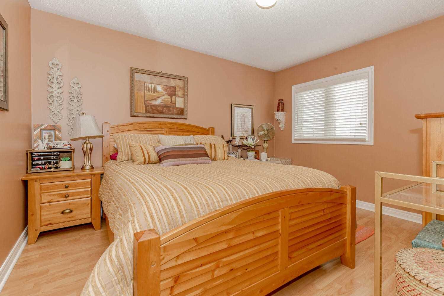Listing W5966405 - Large Photo # 28