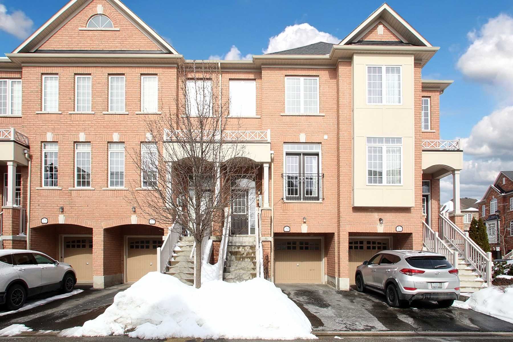 29 Tiffany Lane