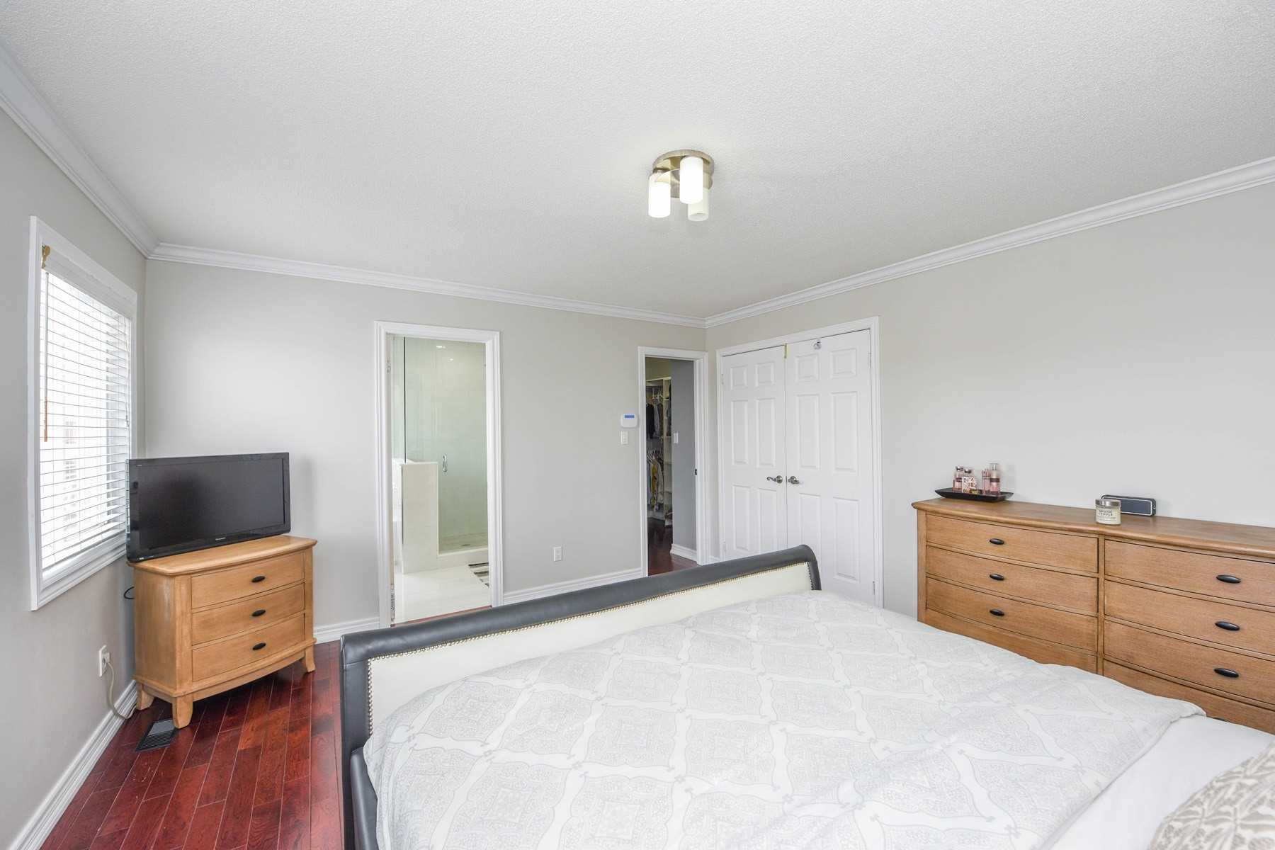 Listing W5966475 - Large Photo # 12
