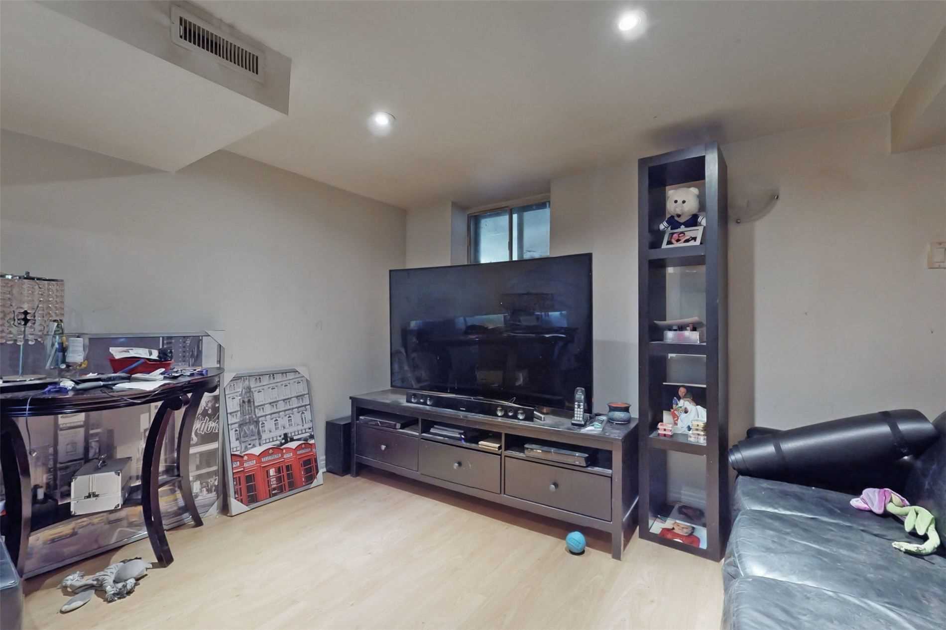 Listing W5966609 - Large Photo # 18