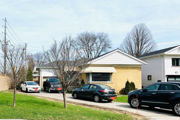 106 Great Oak Dr, Toronto