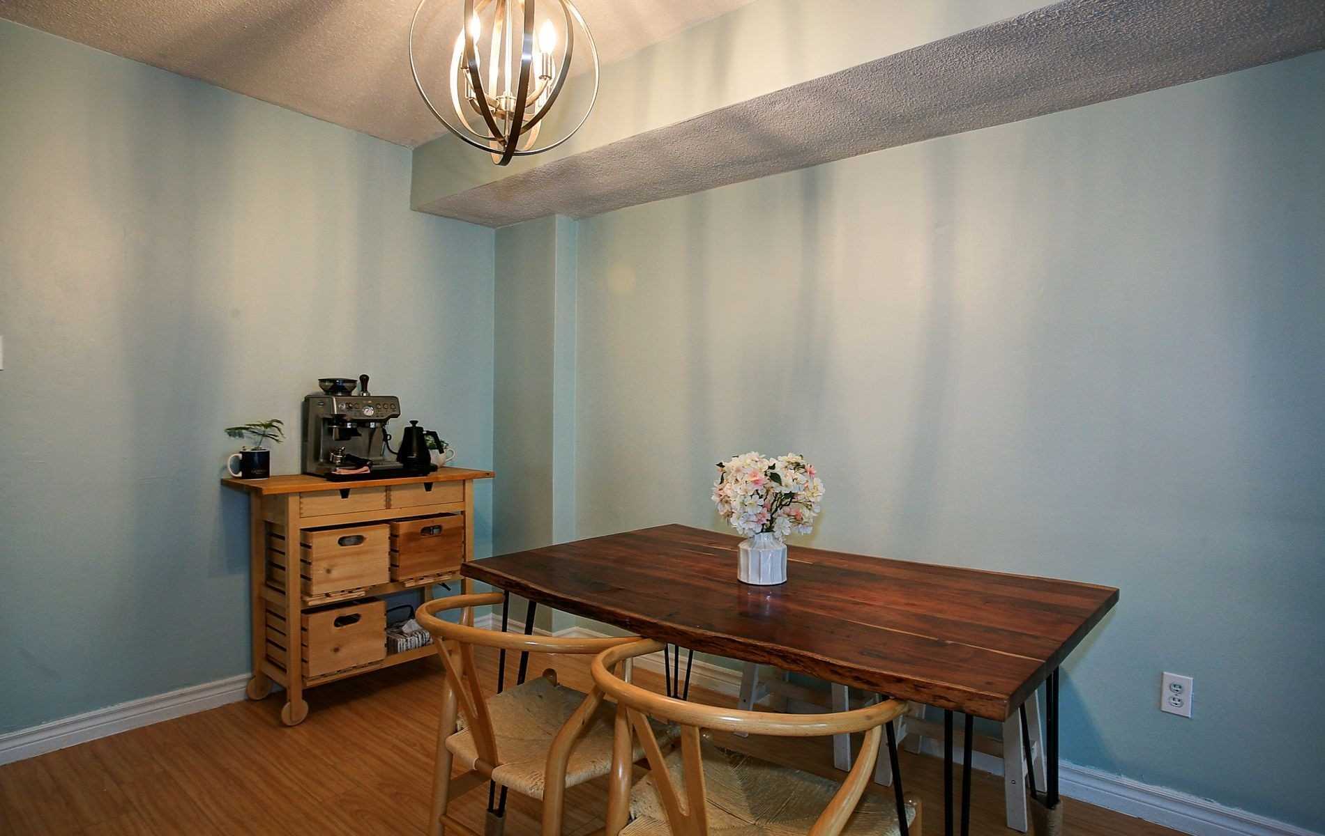 Listing W5967049 - Large Photo # 5