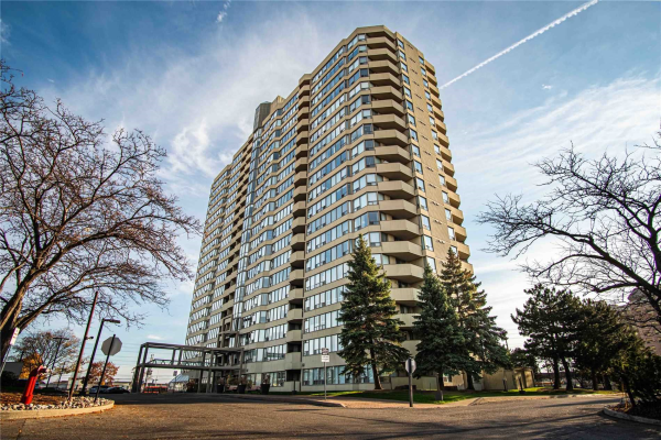 700 Constellation Dr, Mississauga