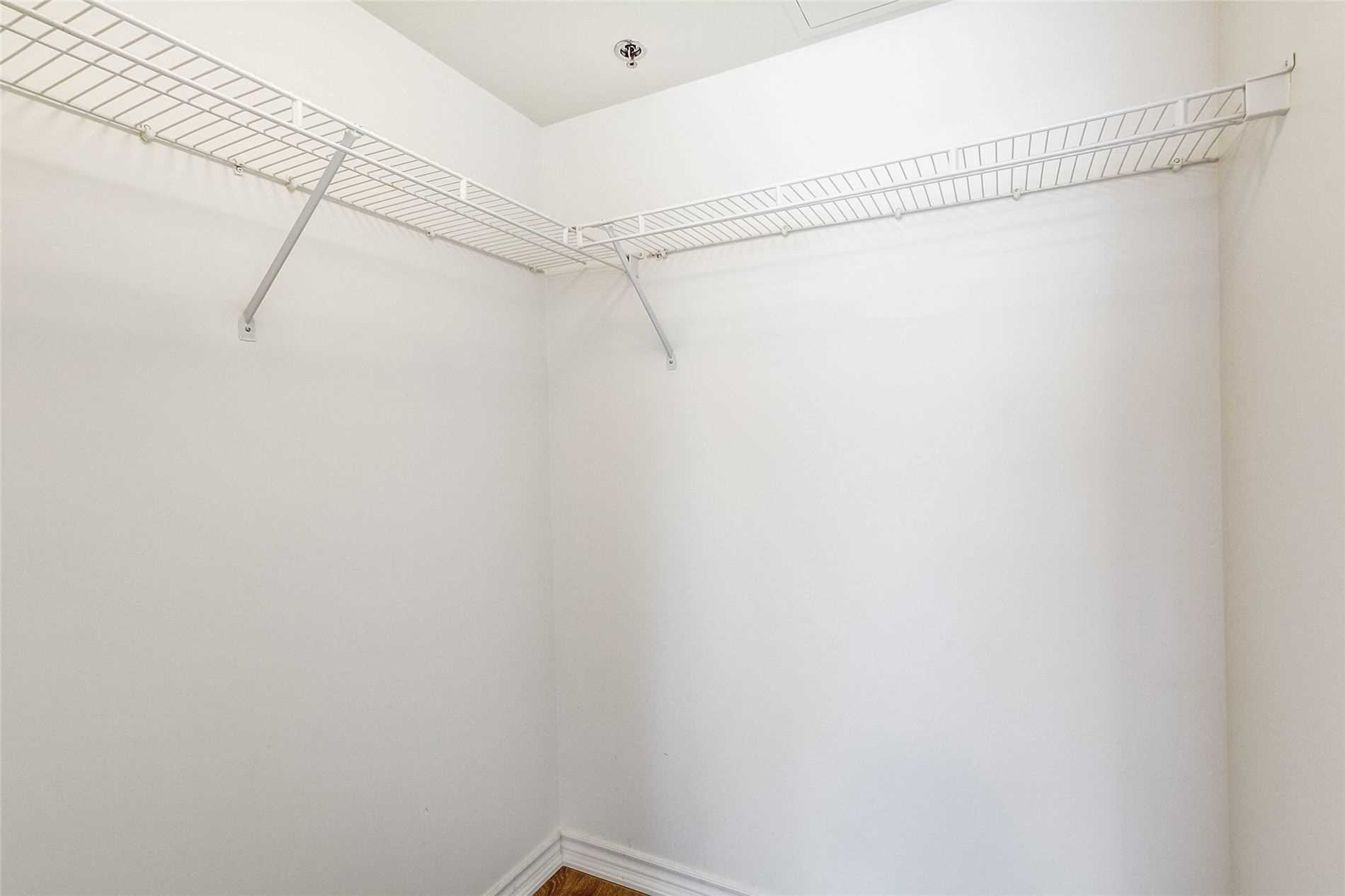 Listing W5967175 - Large Photo # 18