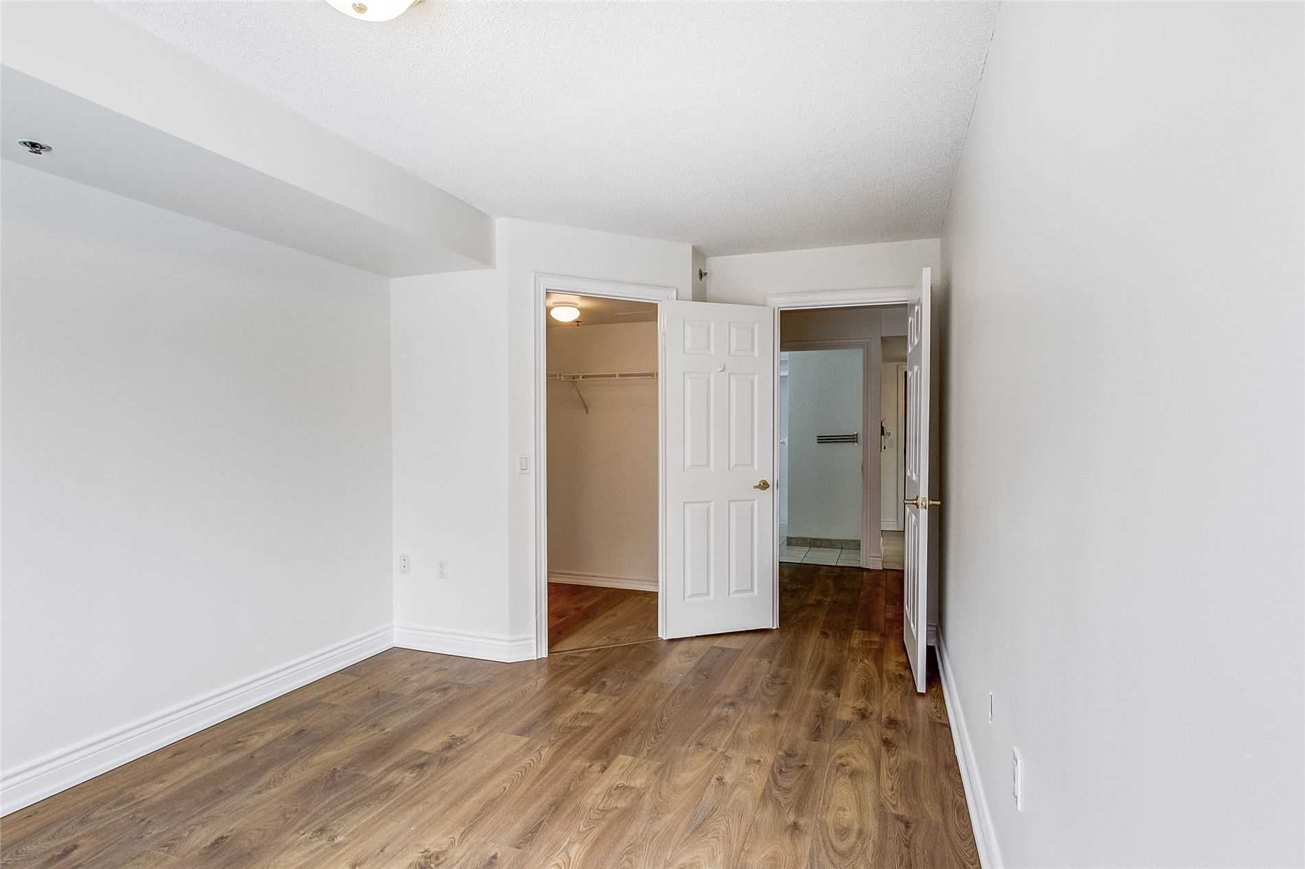 Listing W5967175 - Large Photo # 17
