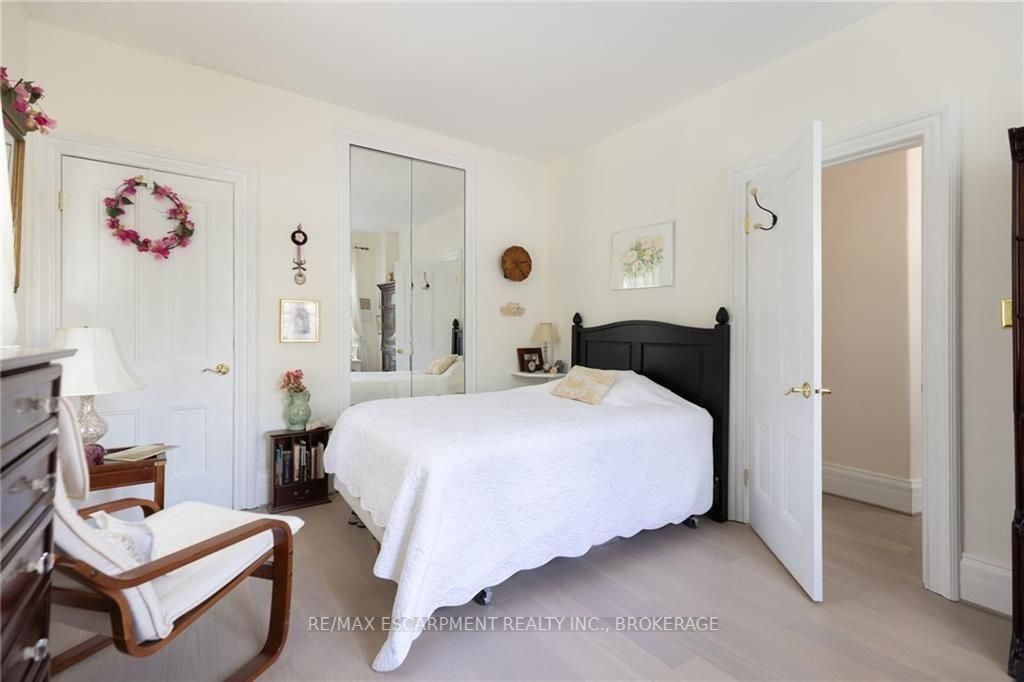 Listing W5967245 - Large Photo # 16