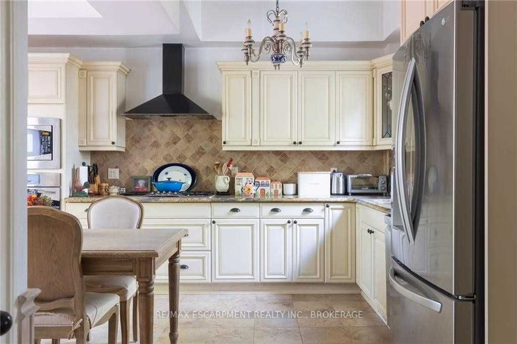 Listing W5967245 - Large Photo # 12
