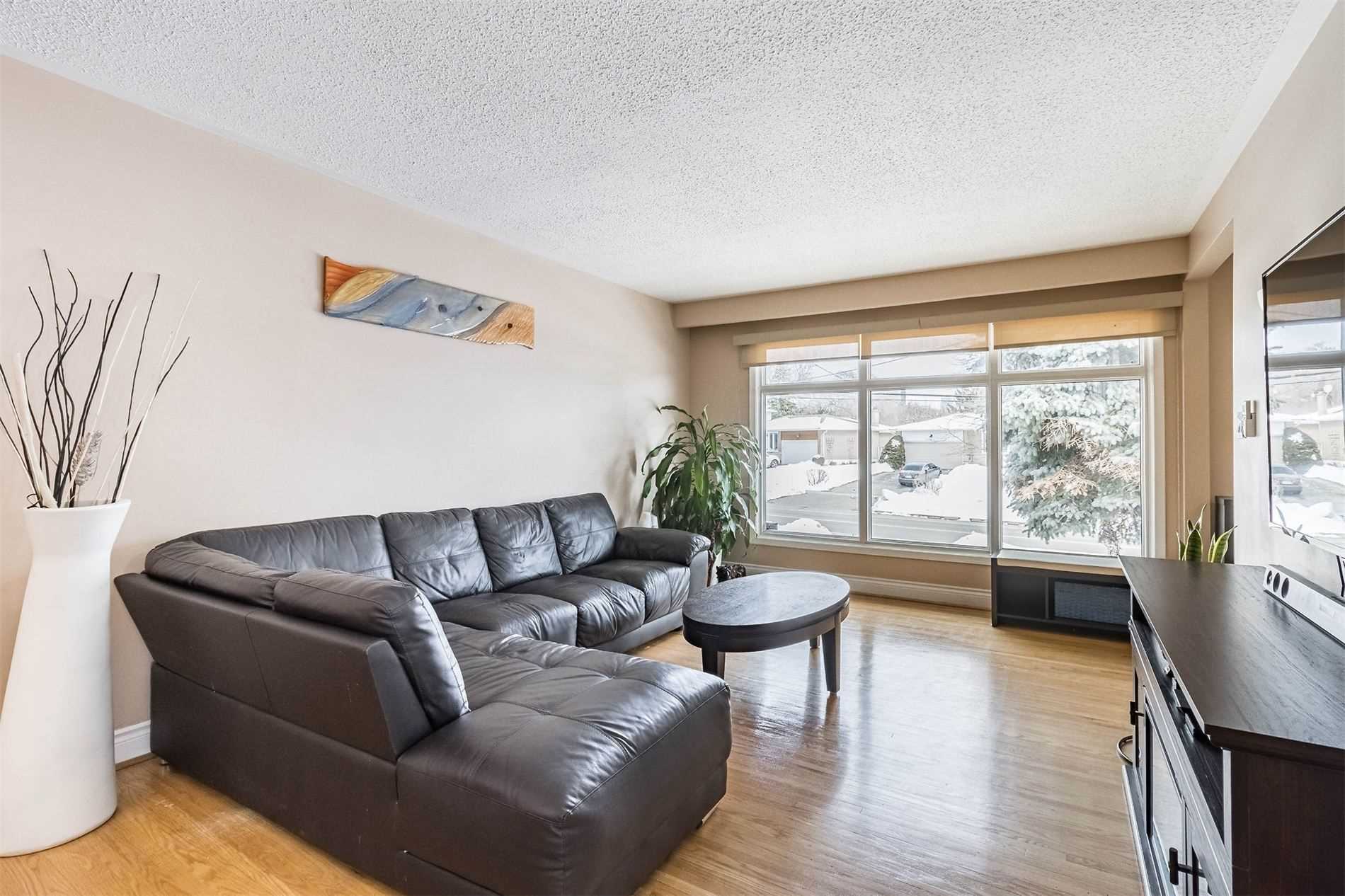 Listing W5967351 - Large Photo # 12