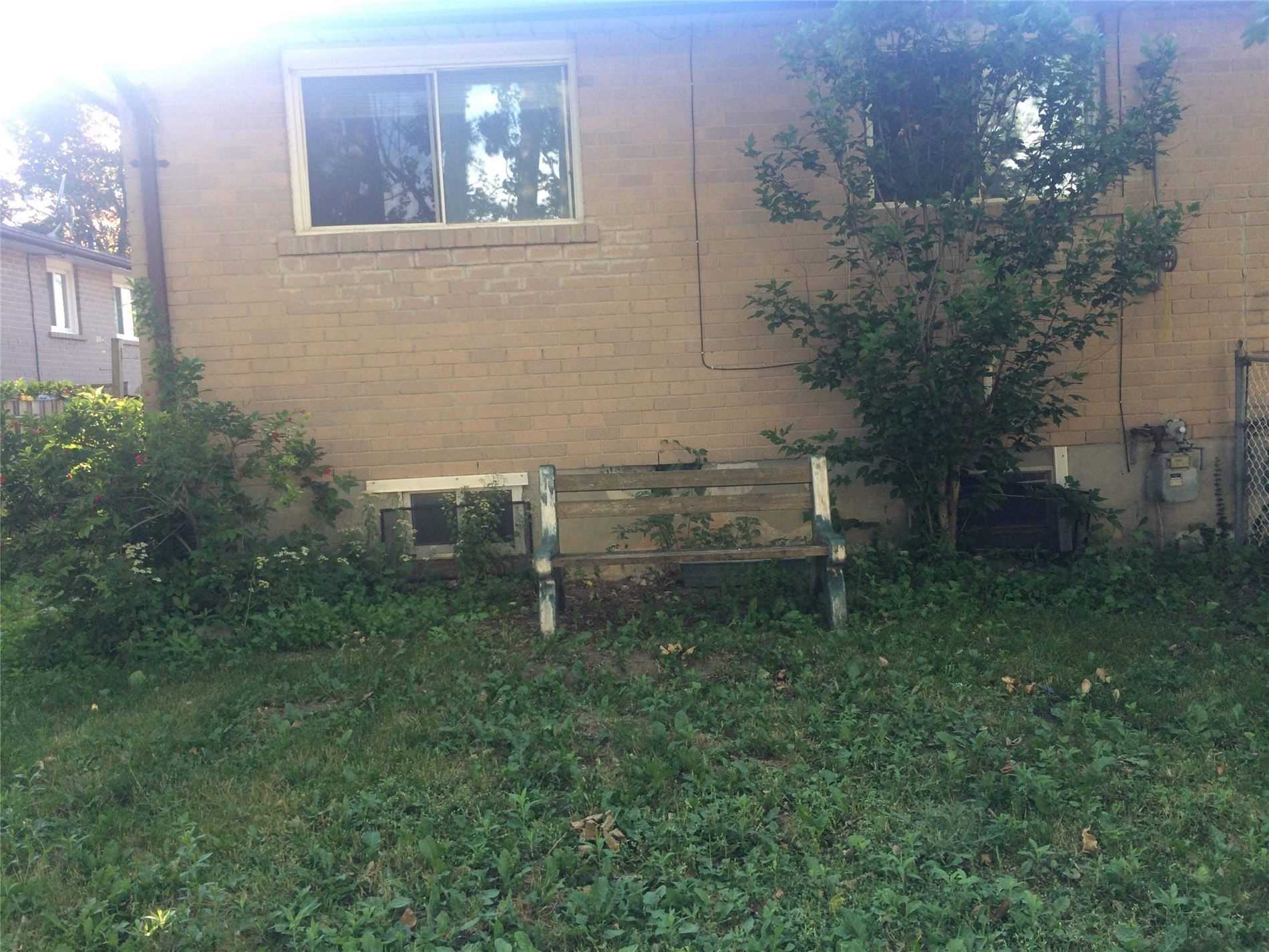 130 Burbank Cres