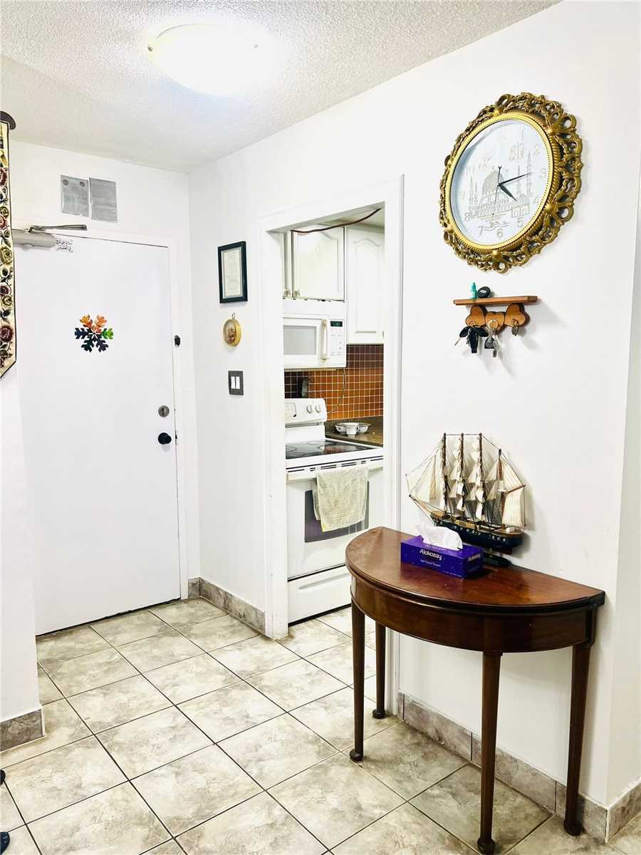 Listing W5967611 - Large Photo # 9