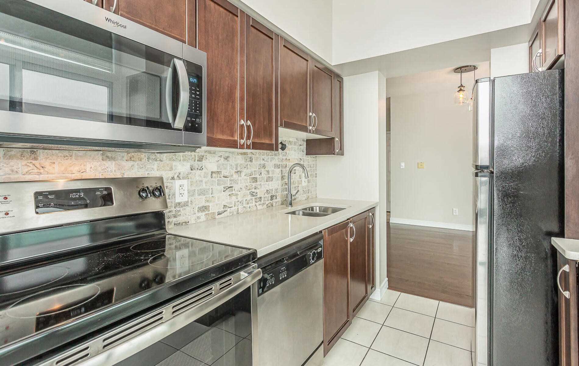 Listing W5967713 - Large Photo # 4