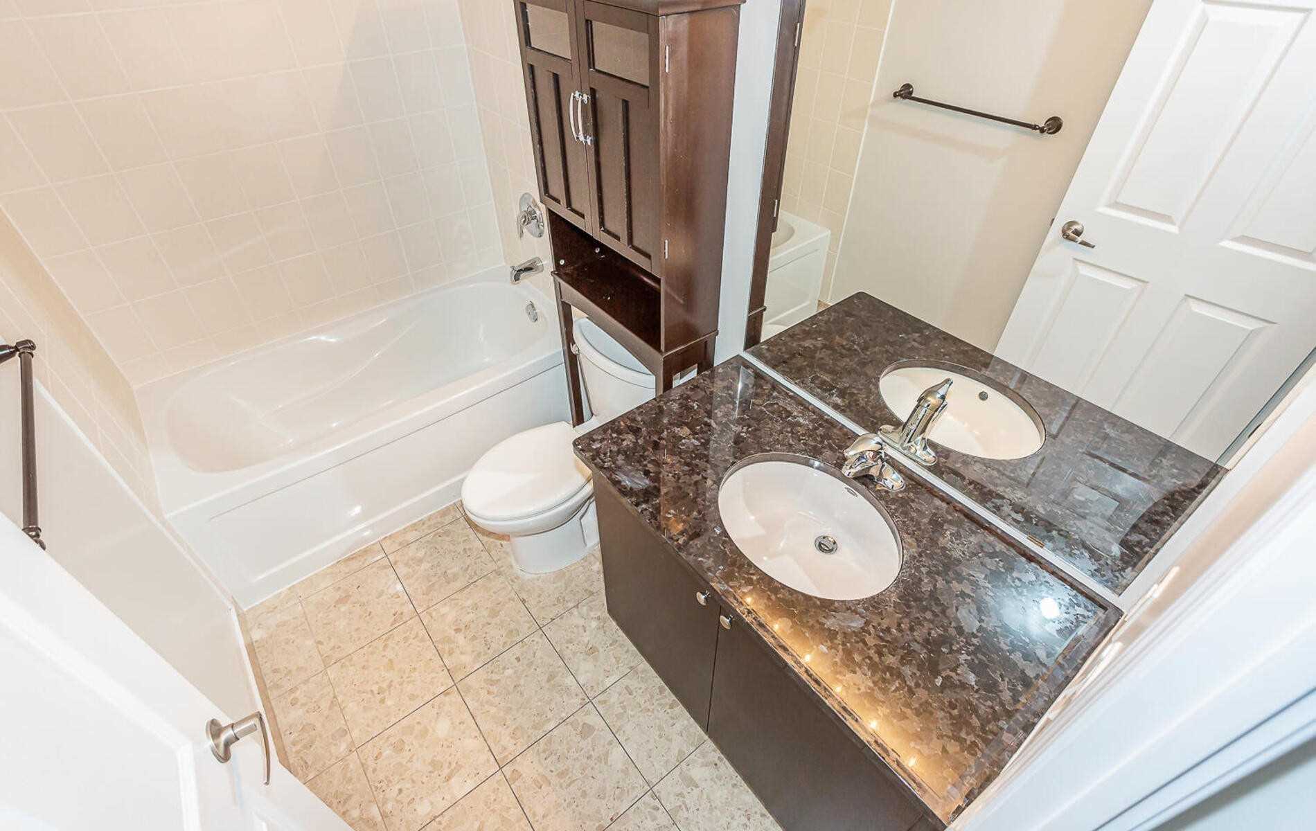 Listing W5967713 - Large Photo # 13