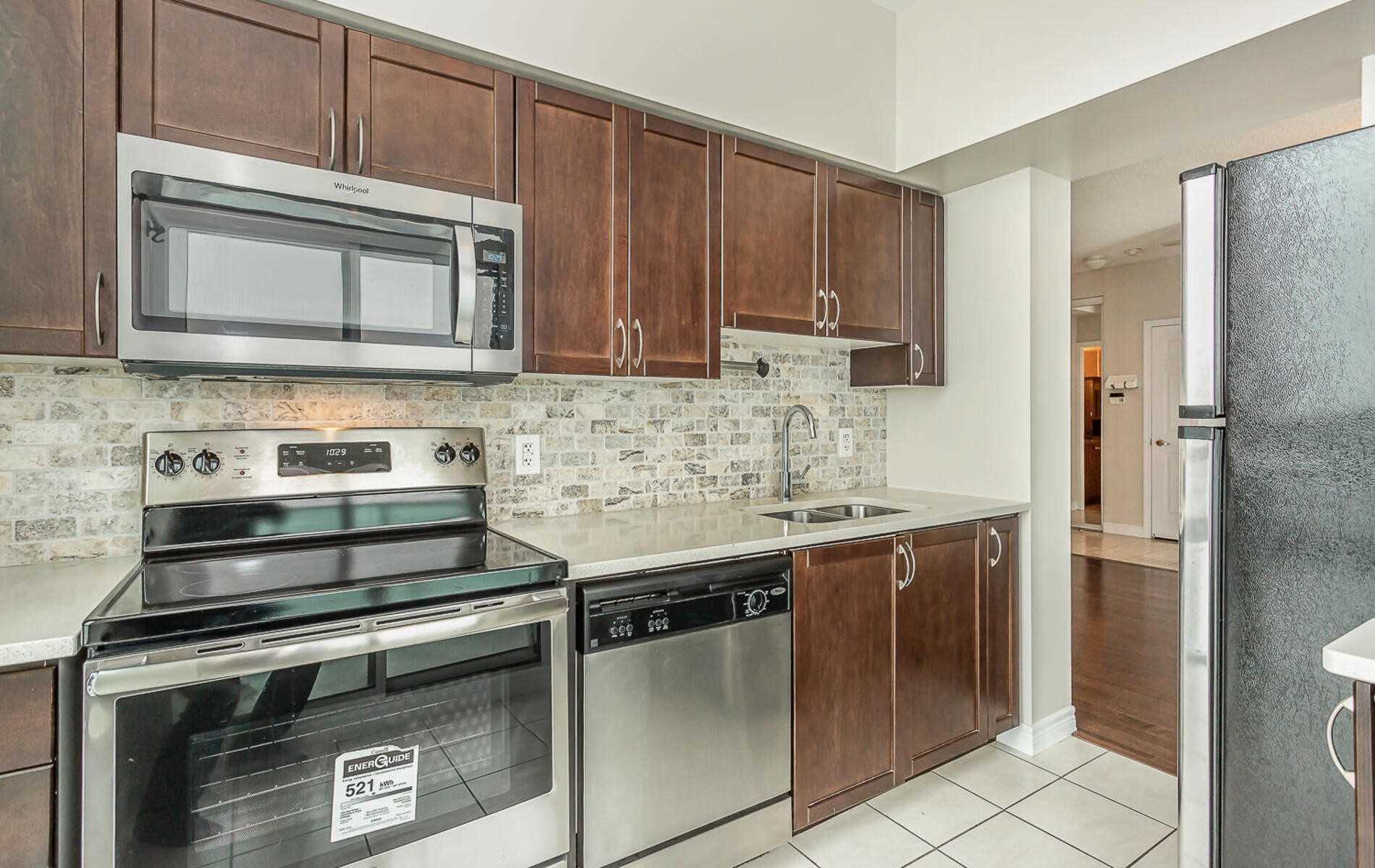 Listing W5967713 - Large Photo # 3