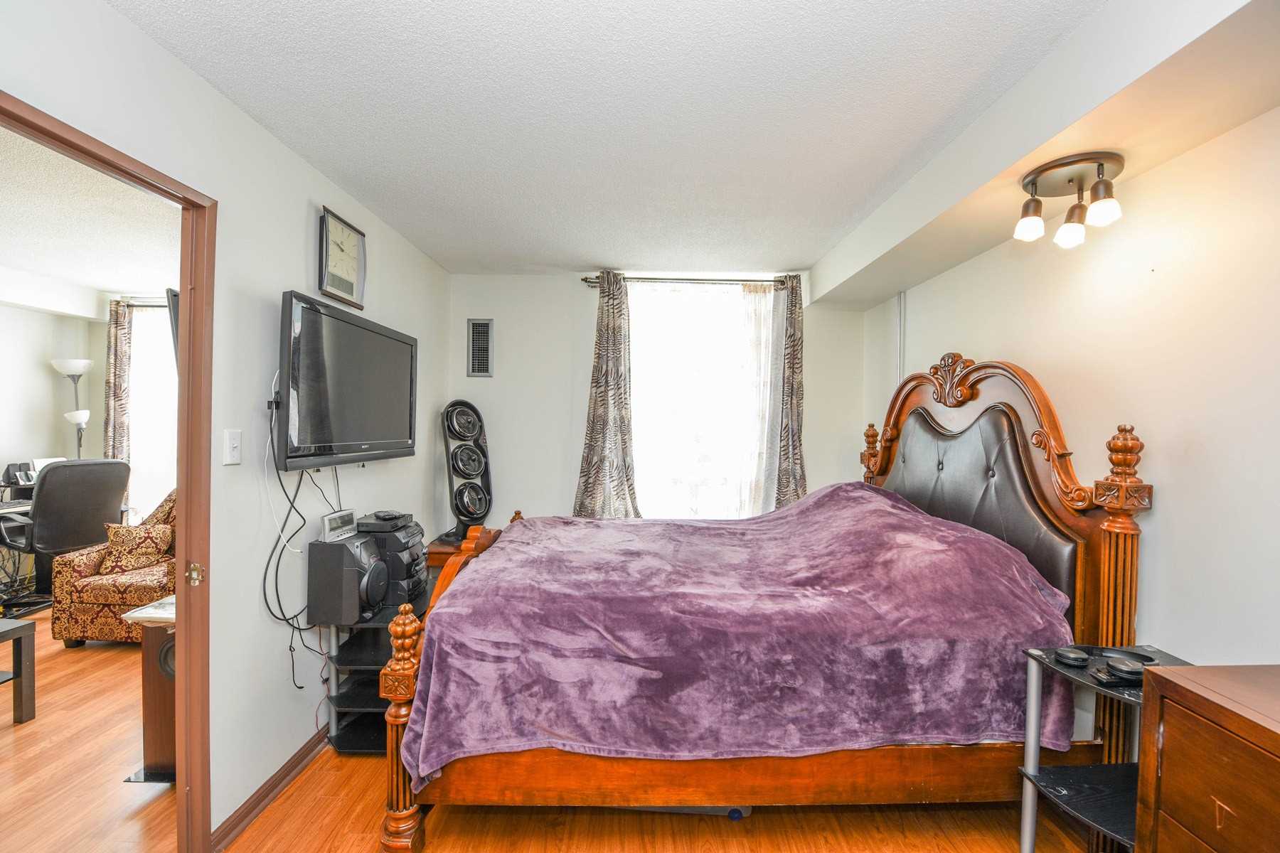 Listing W5967755 - Large Photo # 30