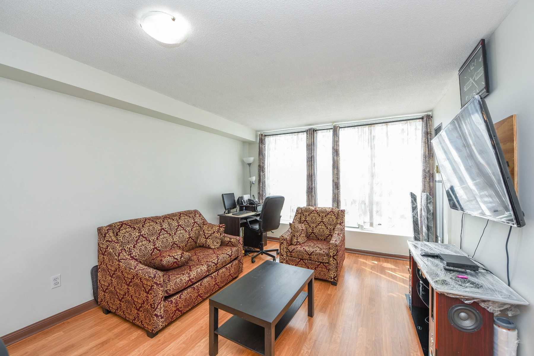 Listing W5967755 - Large Photo # 26