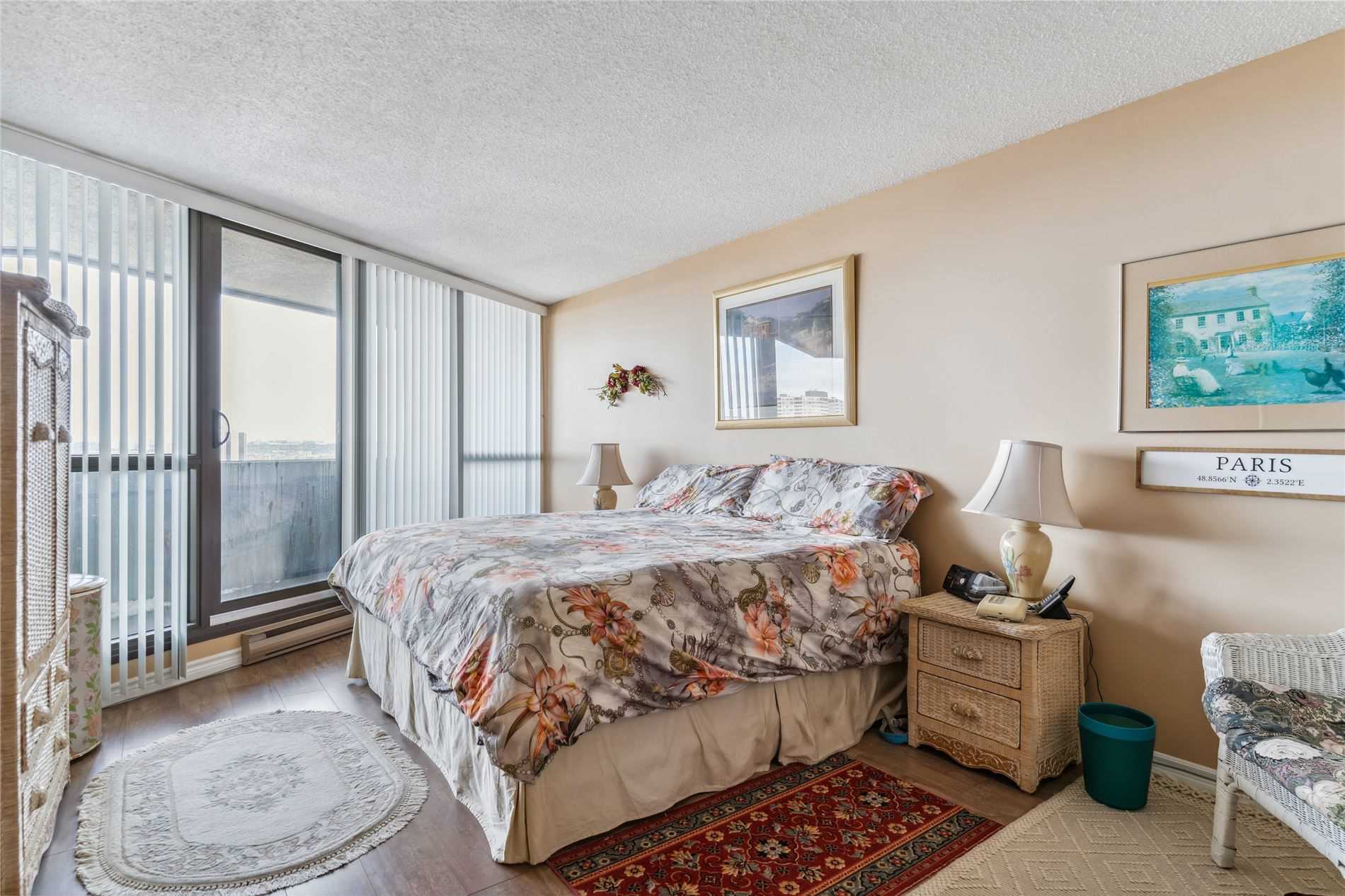 Listing W5967835 - Large Photo # 15