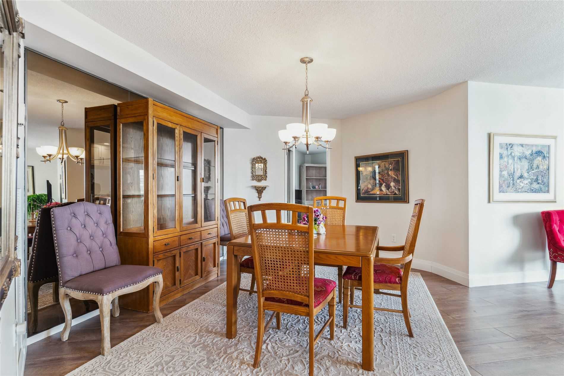 Listing W5967835 - Large Photo # 10
