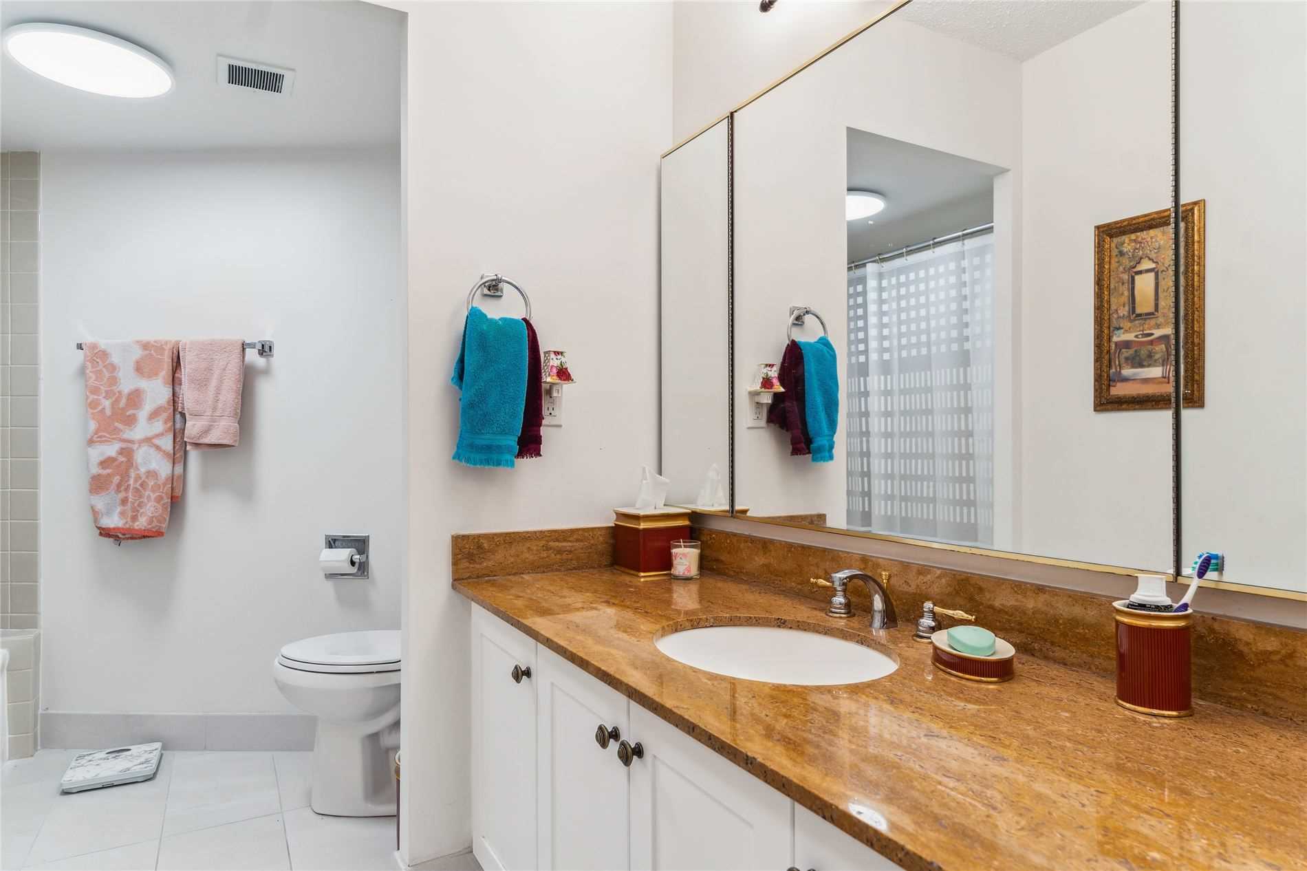 Listing W5967835 - Large Photo # 13