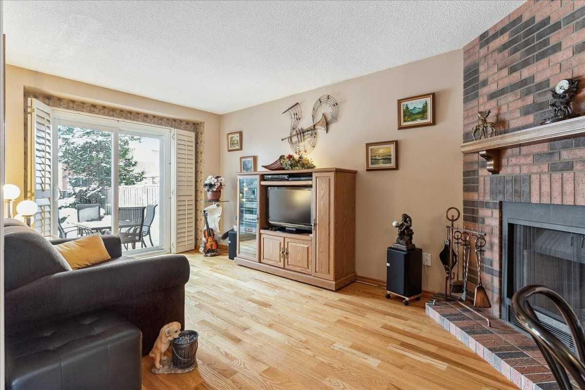 Listing W5967875 - Large Photo # 5