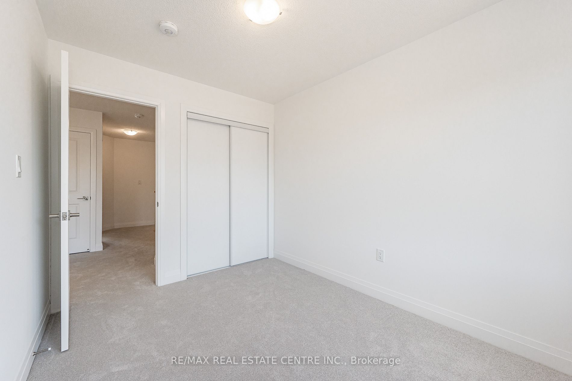 Listing W5967964 - Large Photo # 32
