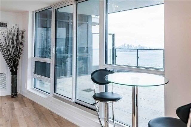 2212 Lakeshore Blvd W, #Lph03