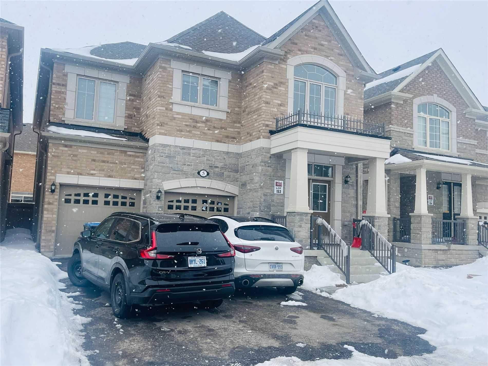 5 Farringdon Crescent
