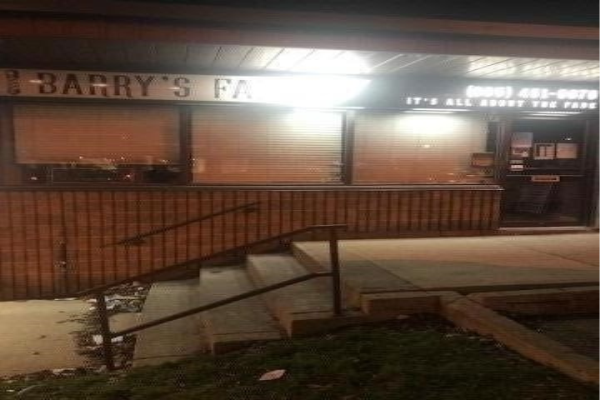 148 Queen St E, Brampton