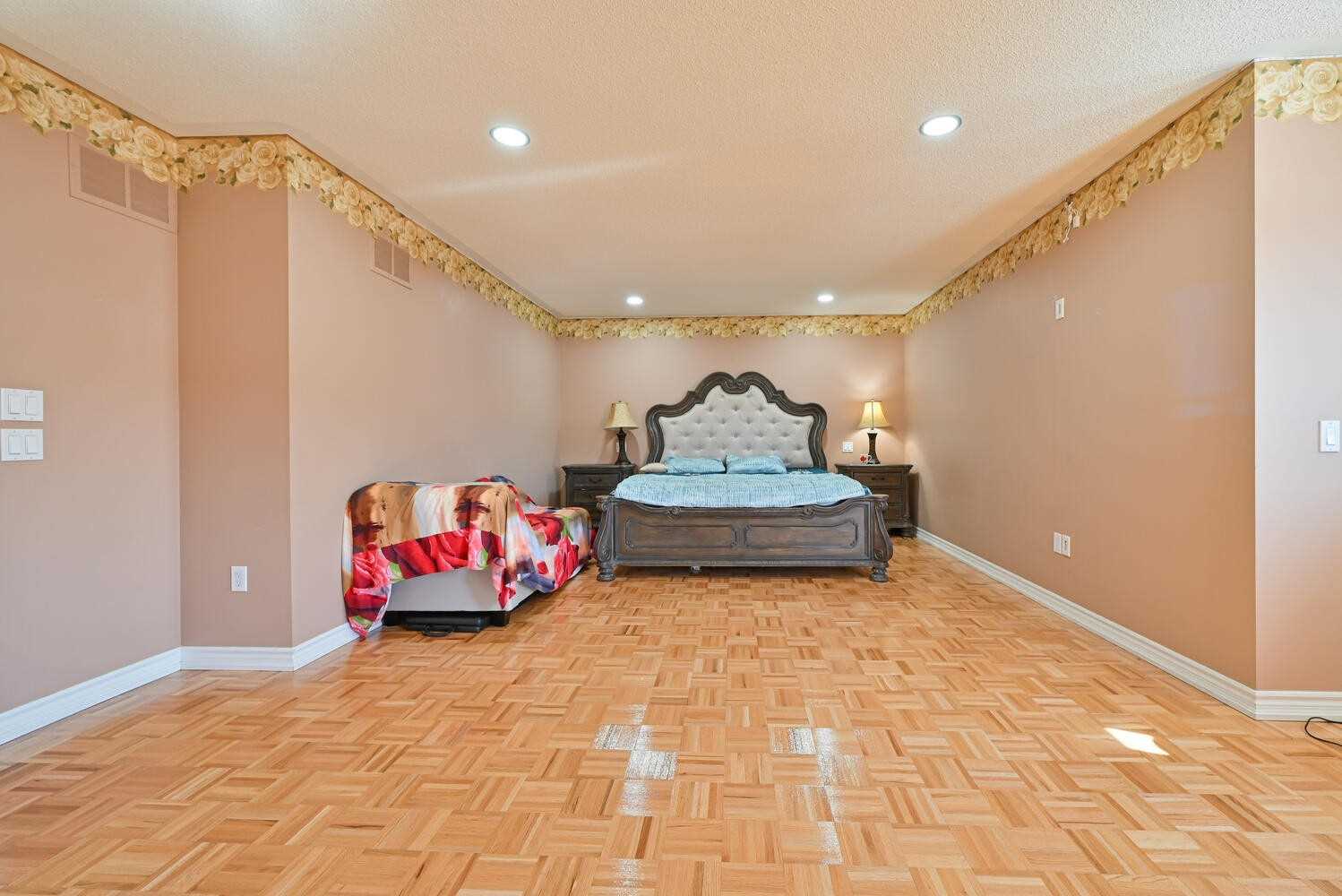 Listing W5968473 - Large Photo # 23