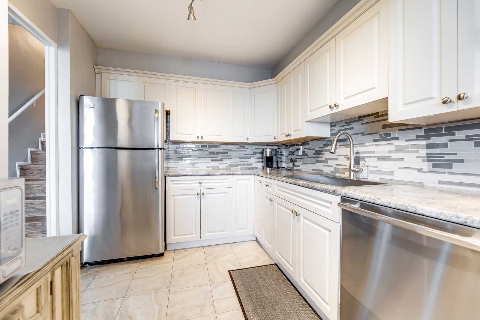 Listing W5968757 - Large Photo # 2