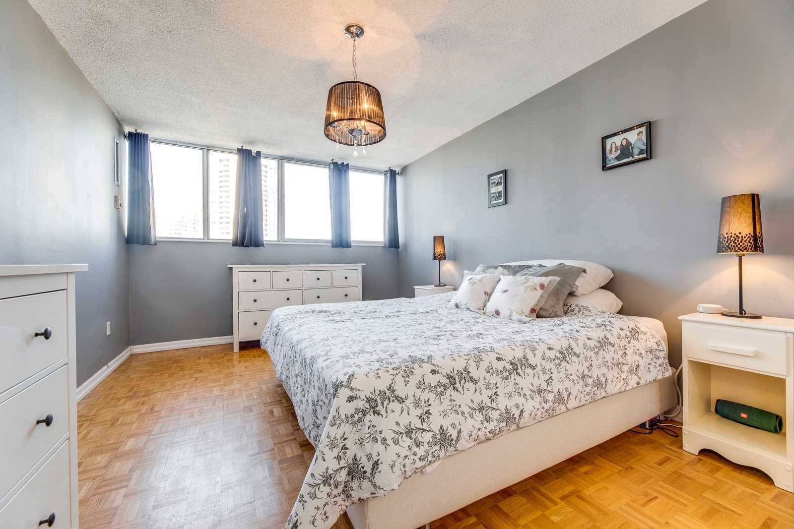 Listing W5968757 - Large Photo # 11