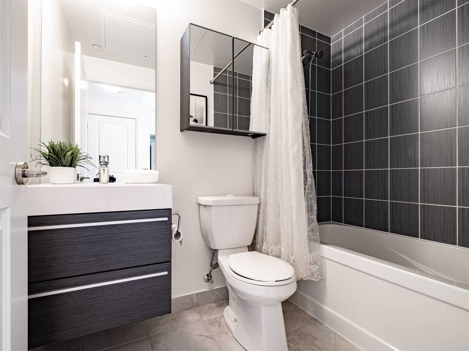 Listing W5969031 - Large Photo # 12
