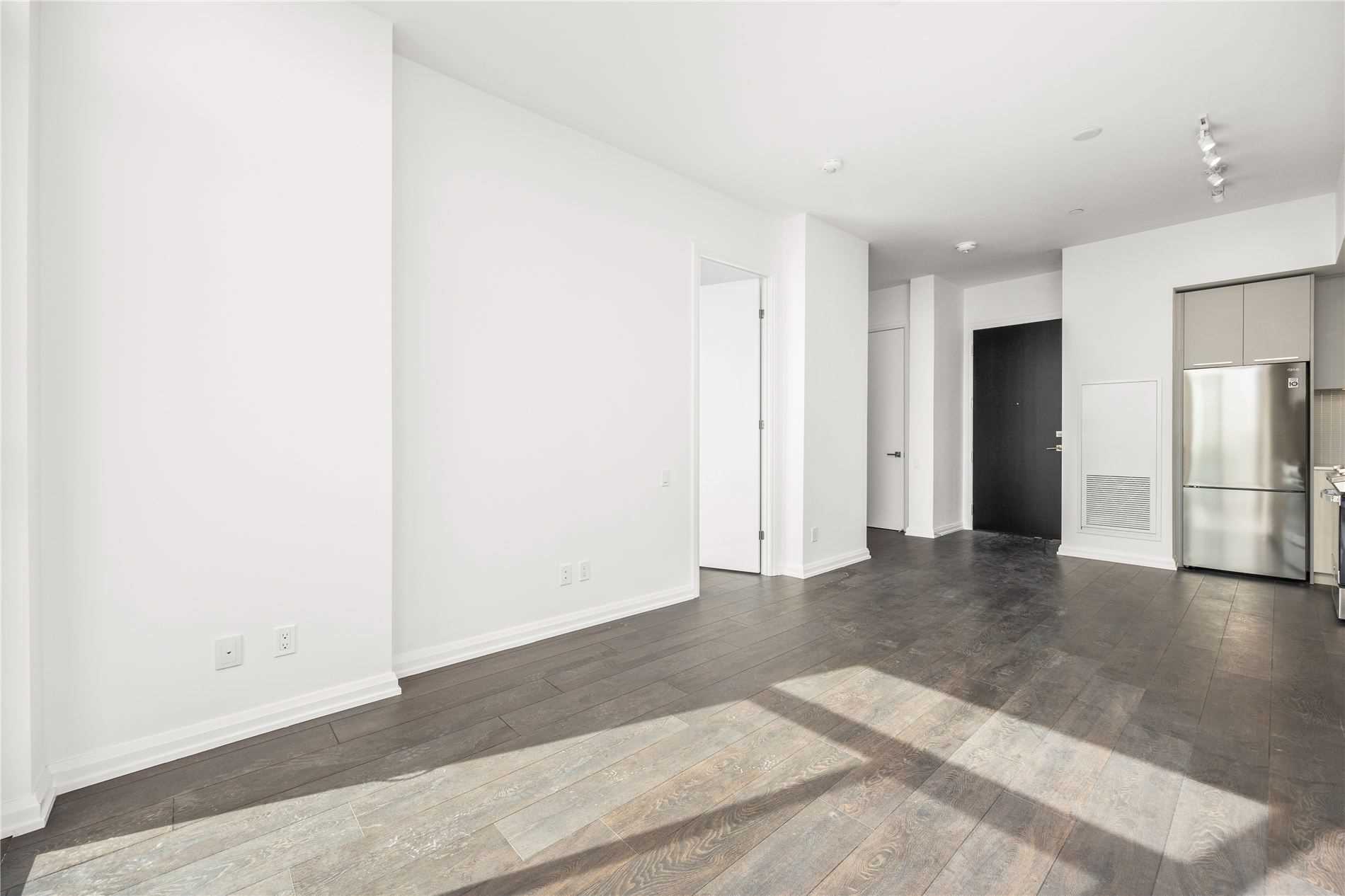 Listing W5969107 - Large Photo # 12