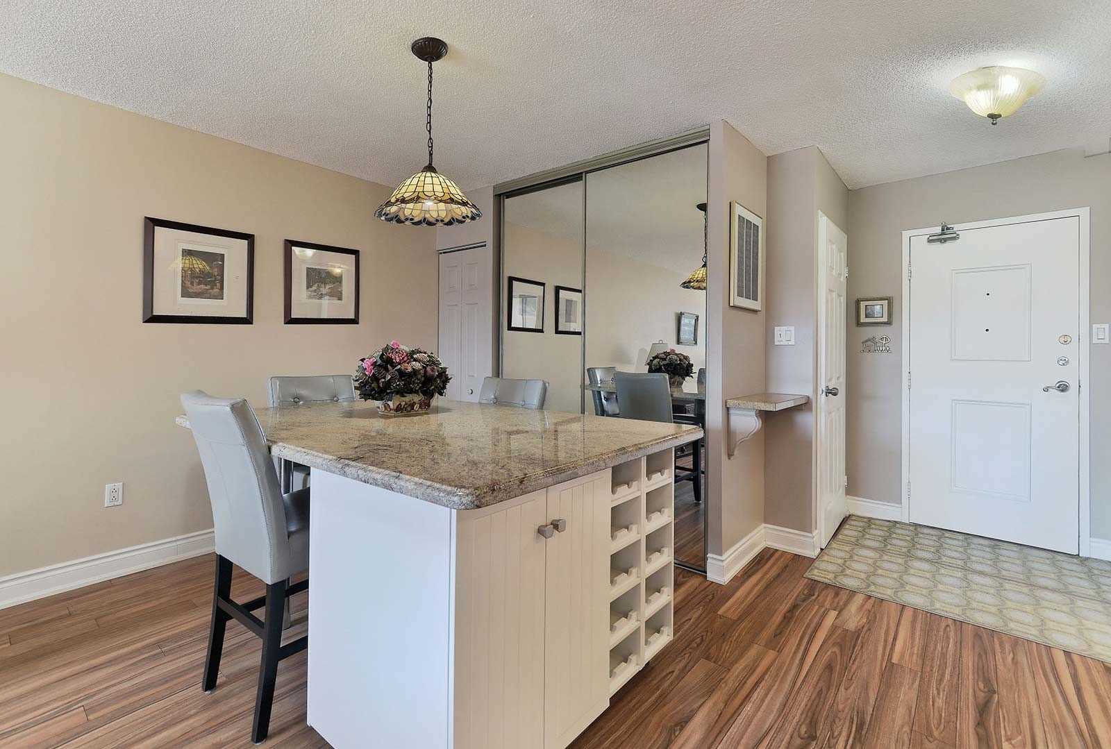 Listing W5969141 - Large Photo # 15