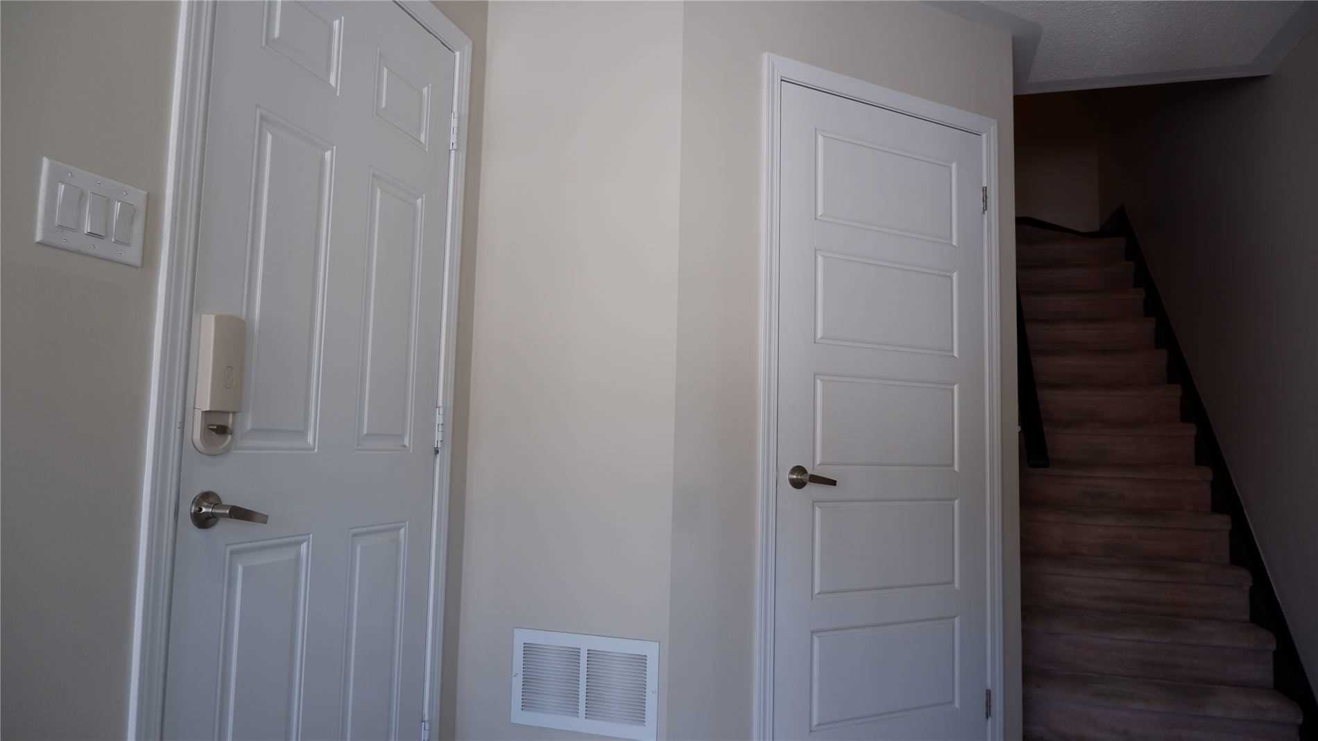 Listing W5969359 - Large Photo # 4
