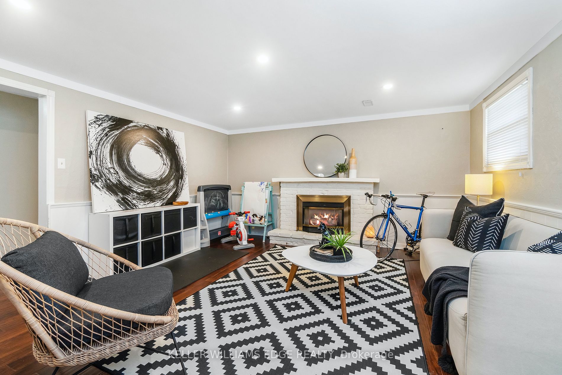234 Juniper Ave