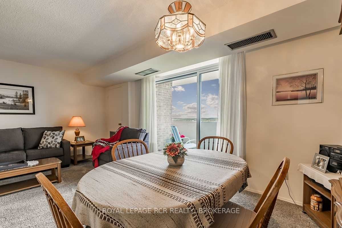 Listing W5969451 - Large Photo # 7