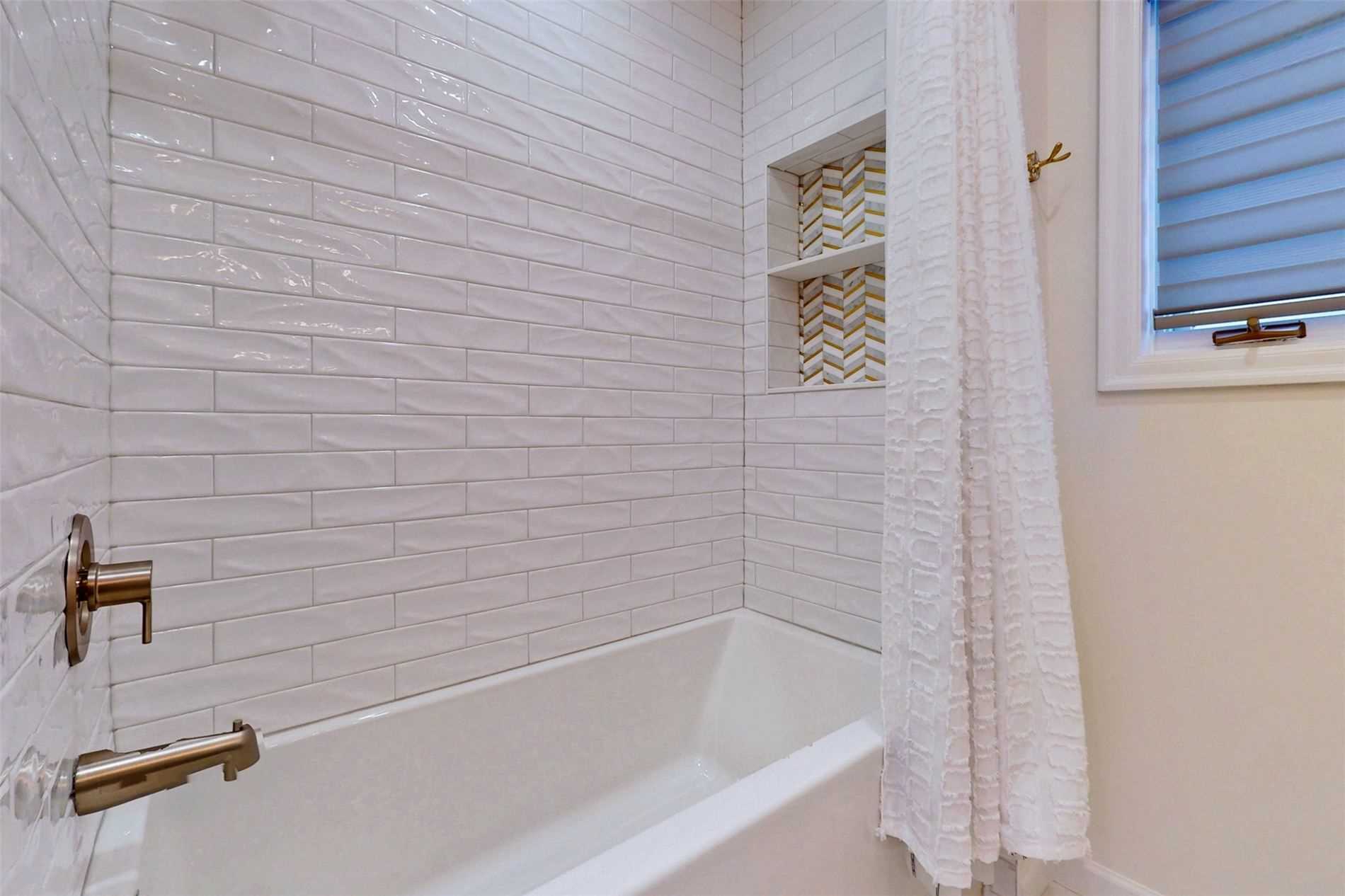 Listing W5969481 - Large Photo # 11