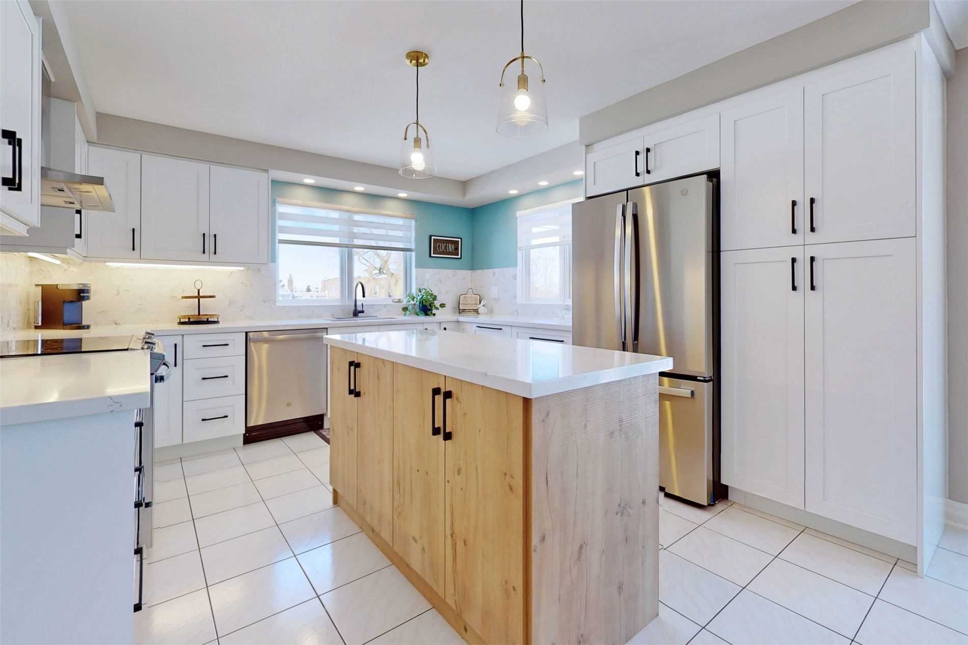Listing W5969481 - Large Photo # 2