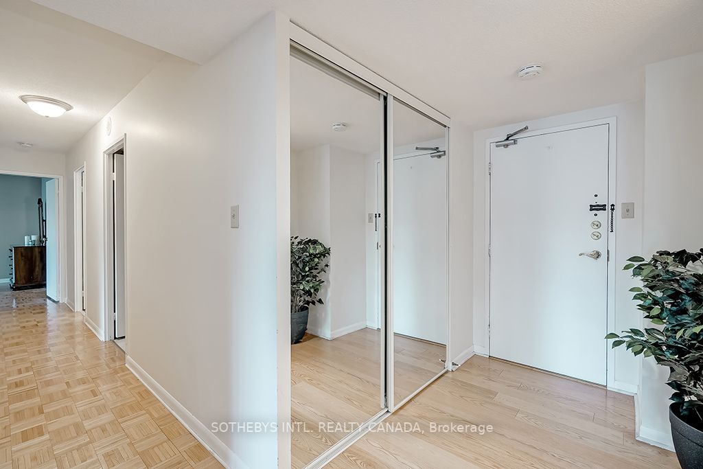 2175 MARINE Drive, #204