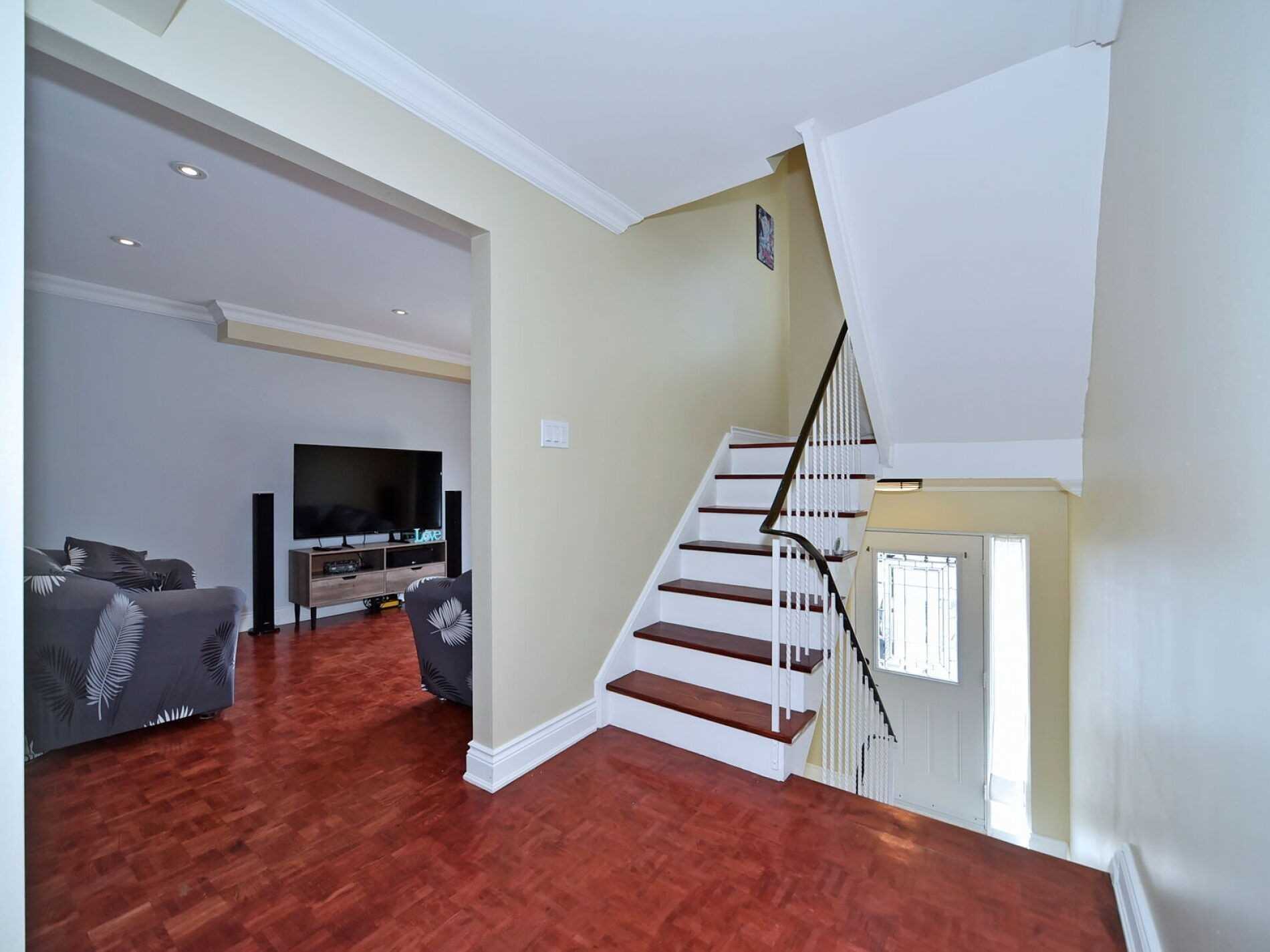 Listing W5969633 - Large Photo # 4