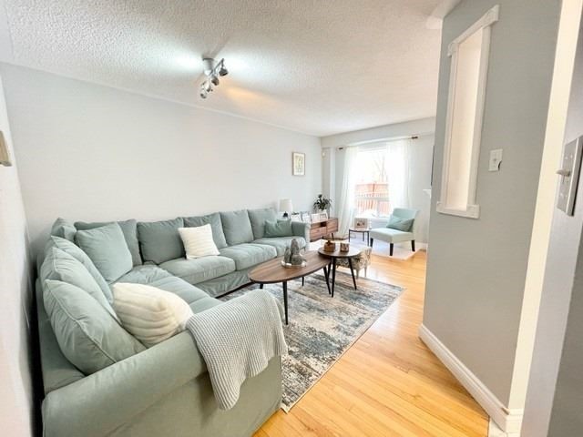 Listing W5969665 - Large Photo # 7
