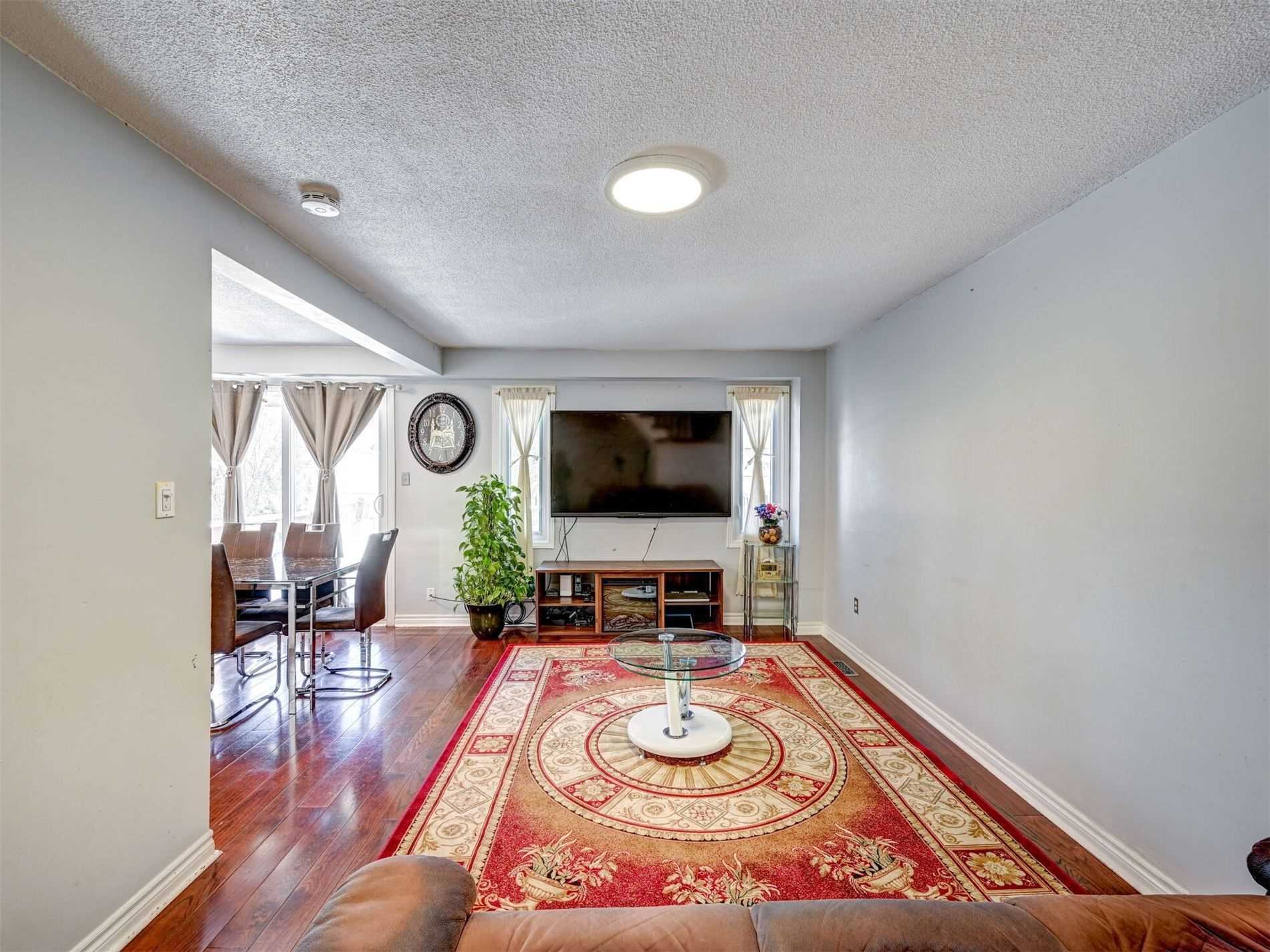 Listing W5969739 - Large Photo # 8