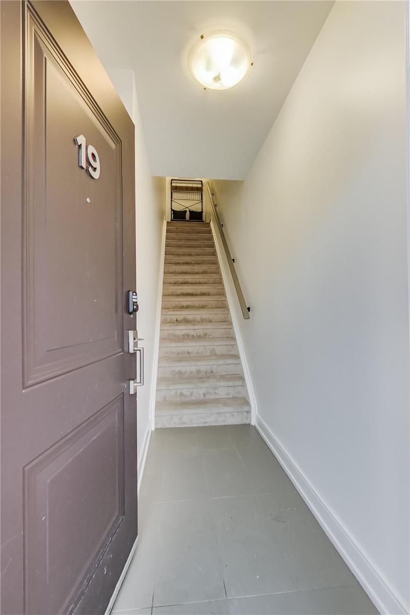 Listing W5970027 - Large Photo # 2