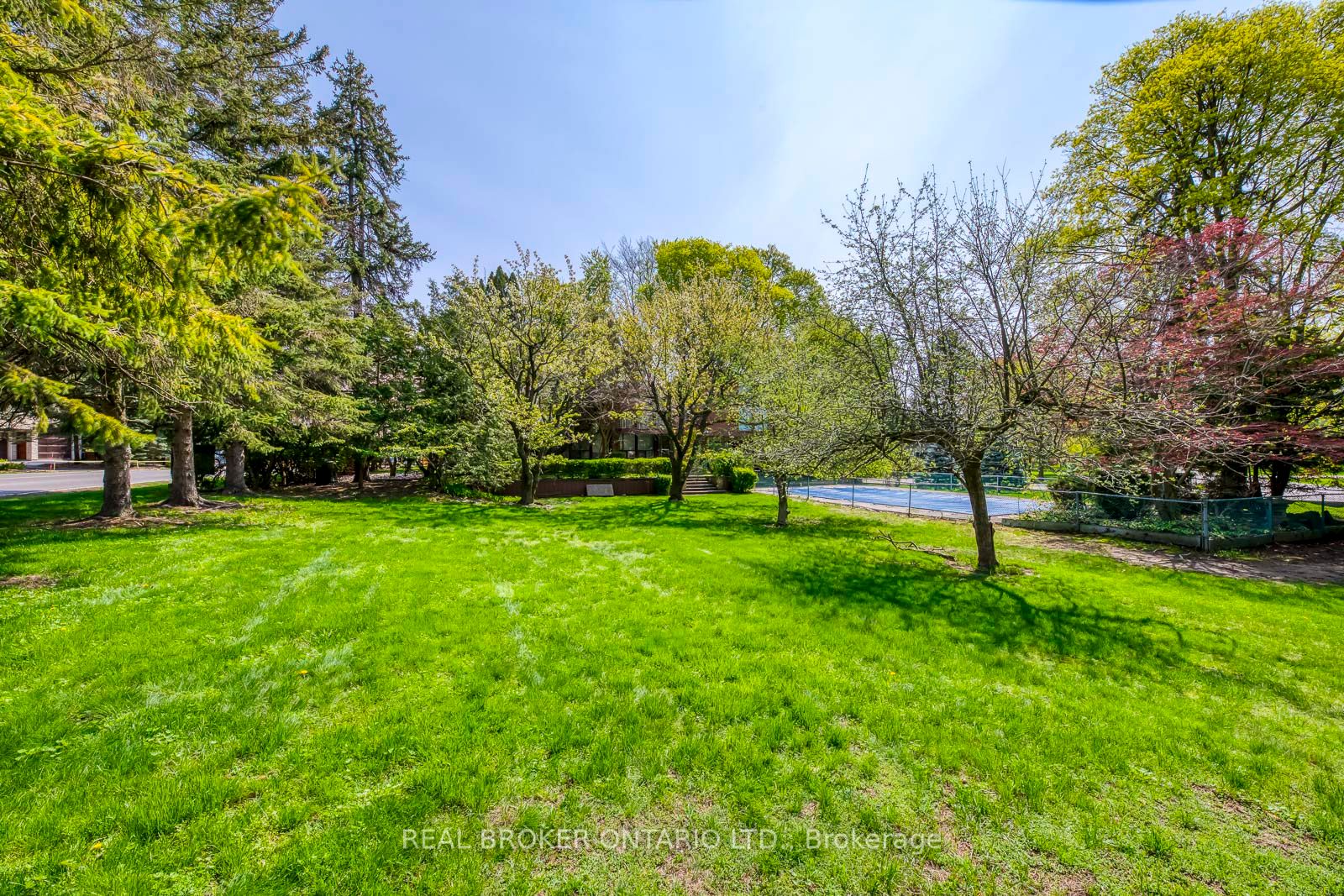600 Bob O Link Rd