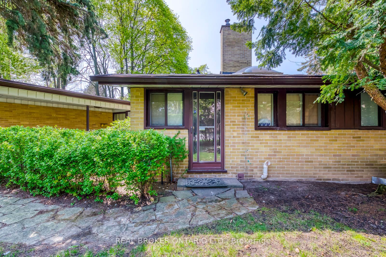600 Bob O Link Rd