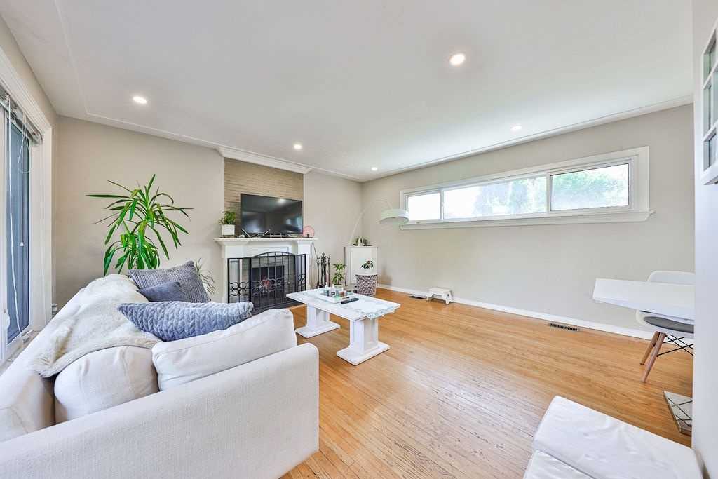 502 Sherin Dr