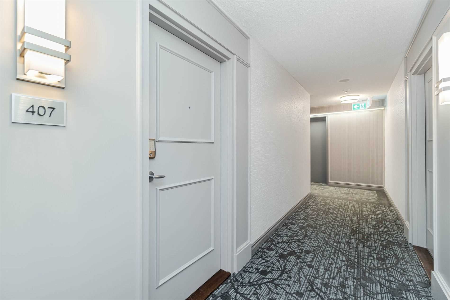 75 King St E, #407
