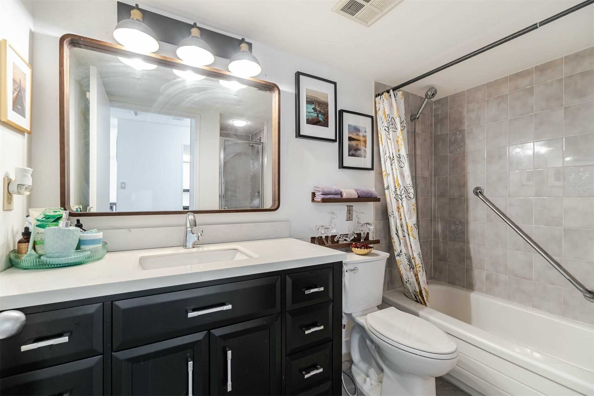 75 King St E, #407